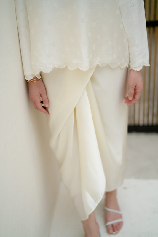 Plain Pareo in Ivory