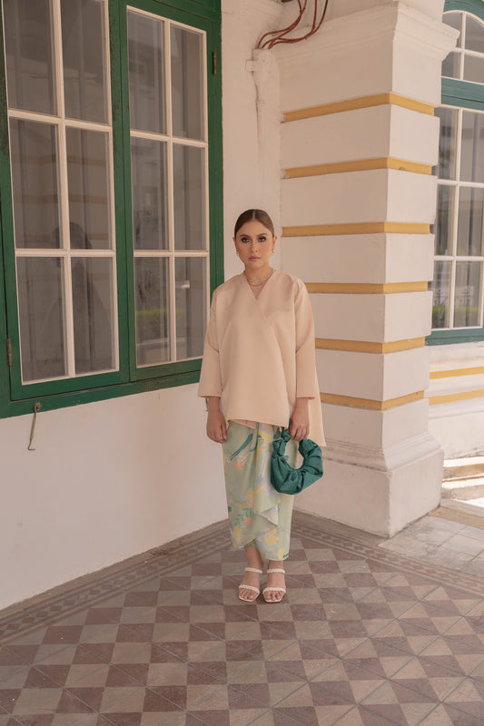 Indah Top in Champagne