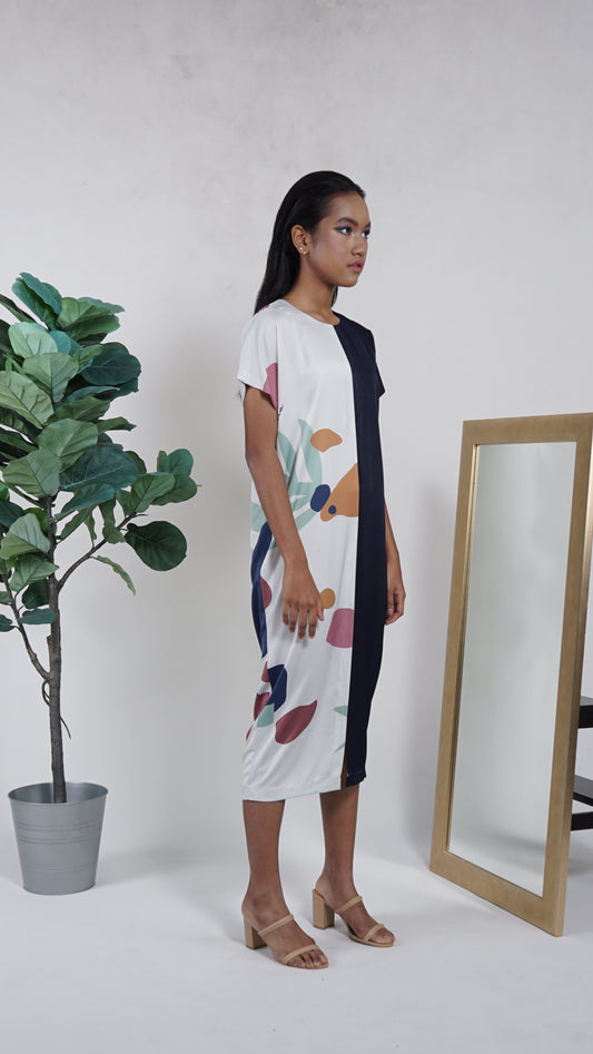 Eloise Shift Dress in Blue