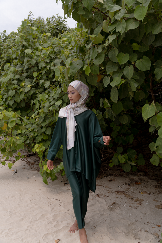Plain Pareo in Dark Green