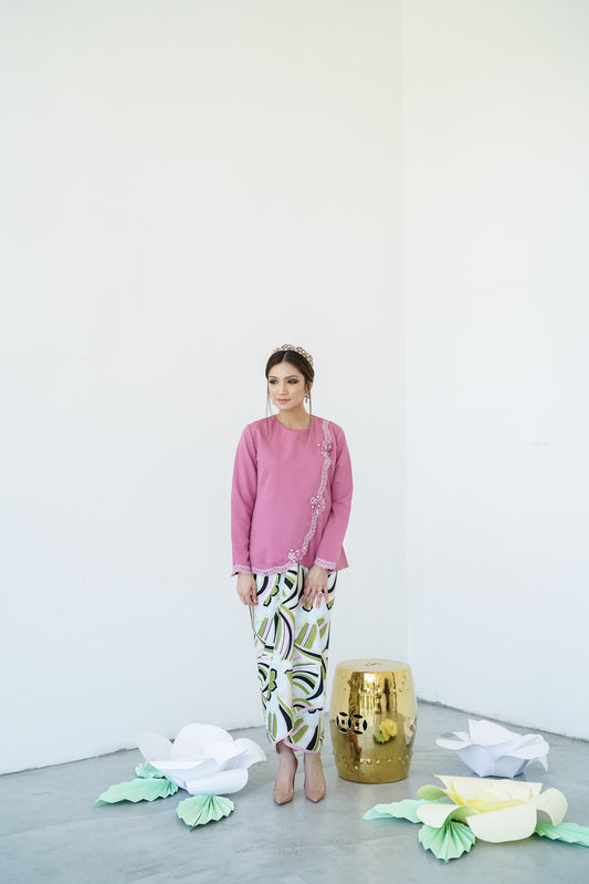 SELENE in PINK