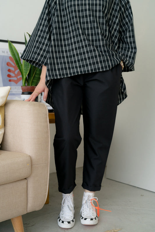 LUCY Trousers in Black