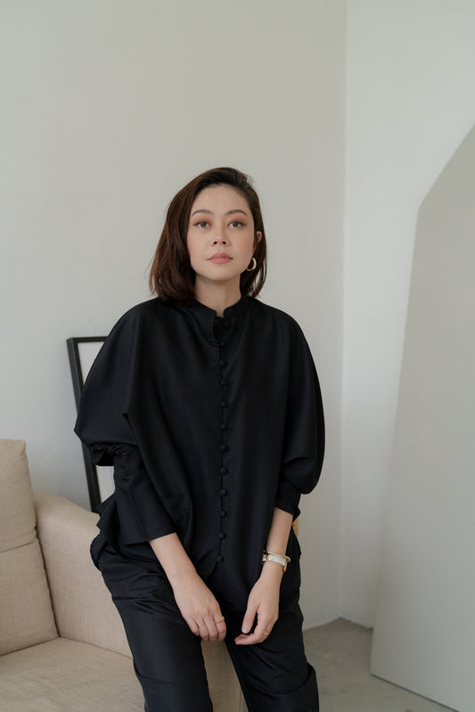 LIV Blouse in Black