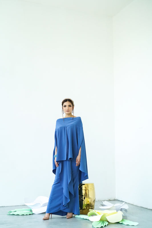 IRIS in BLUEISH GREY