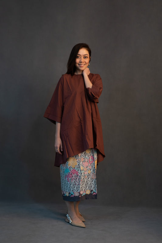 Kamelia in Brown
