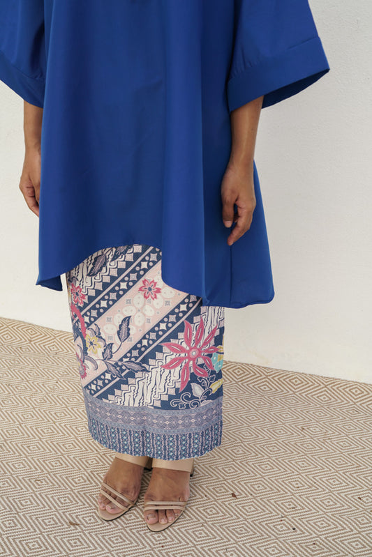 Kamelia in Blue