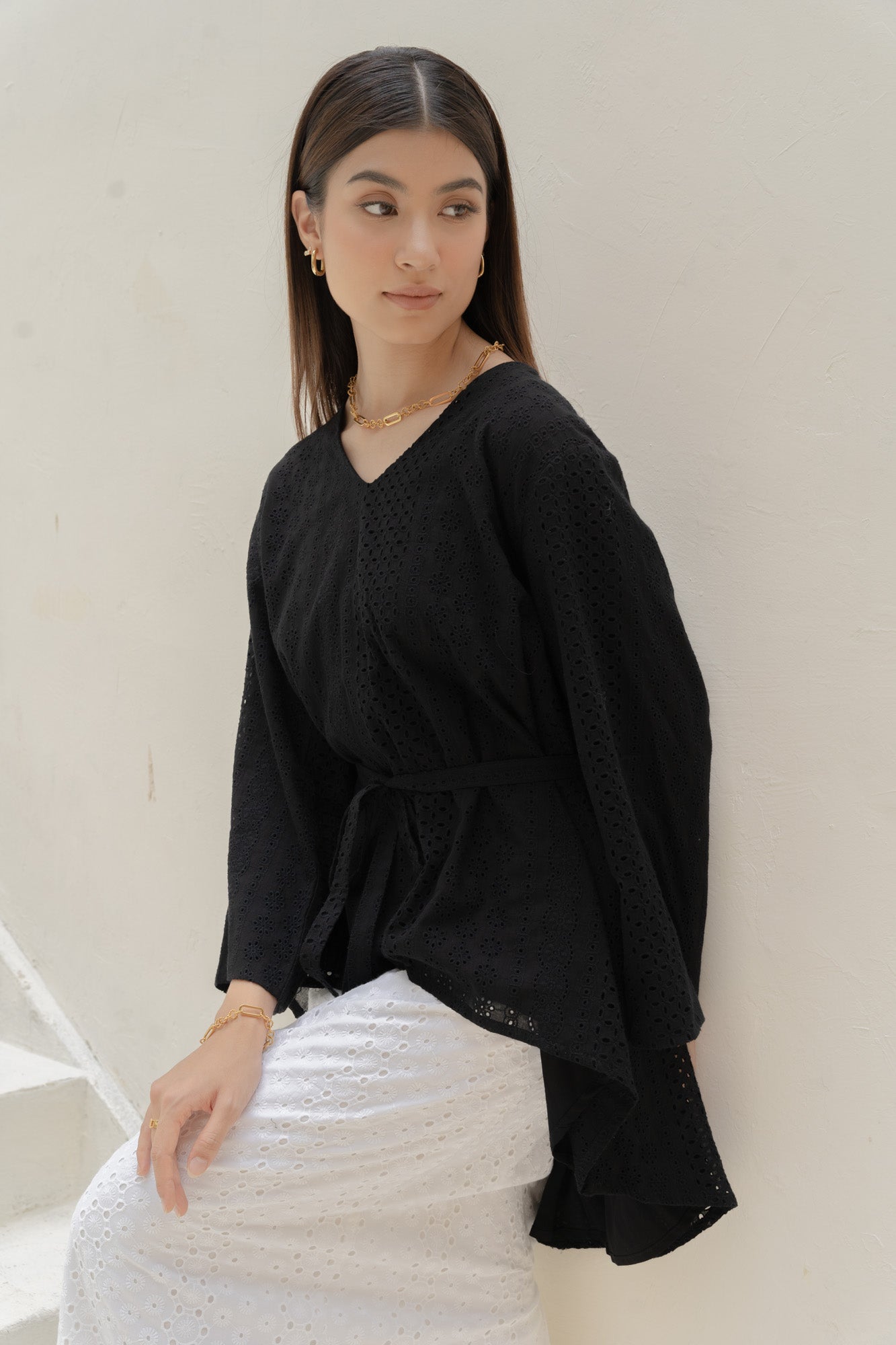 Riya Embroidery Top in Black – Nuria