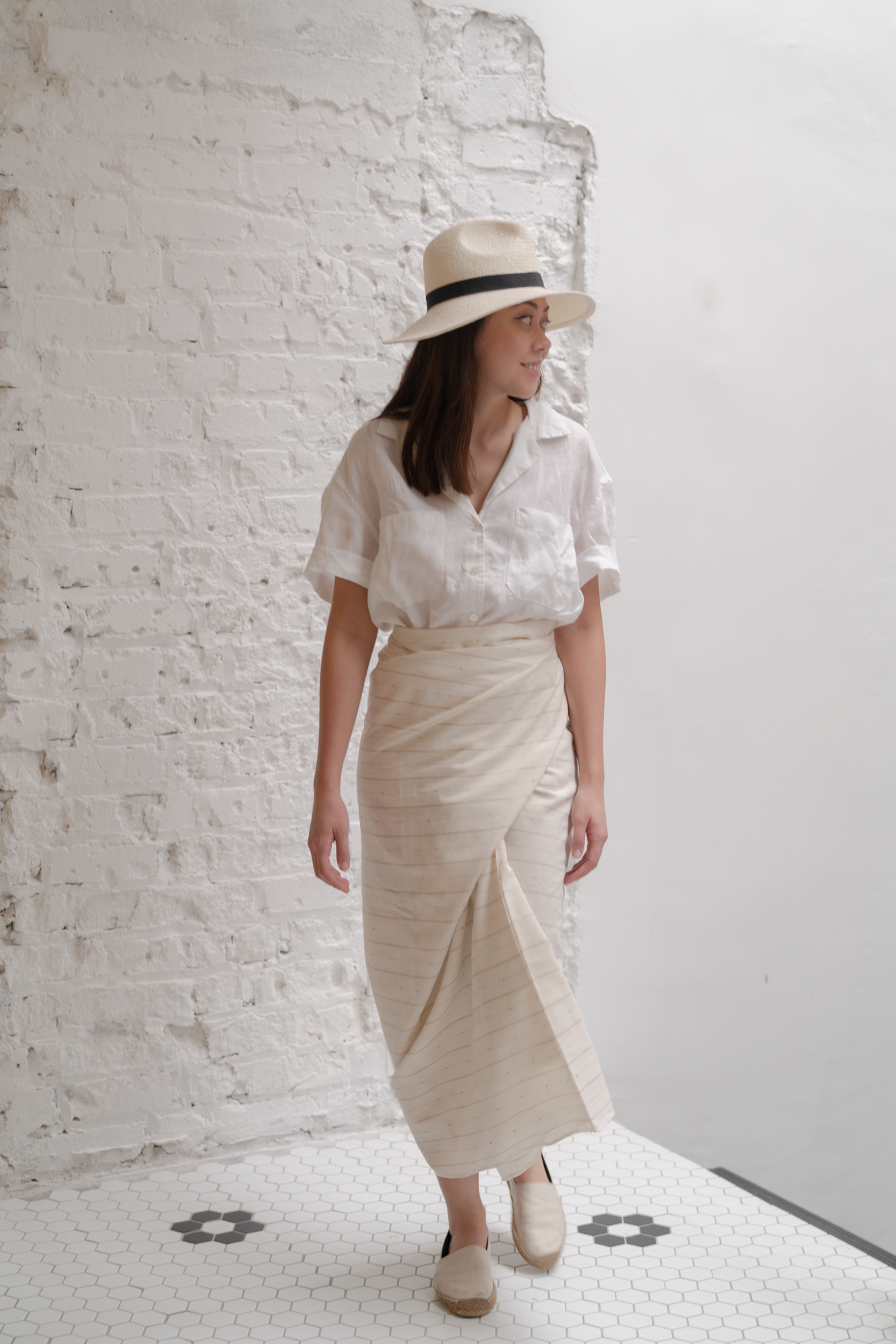 Linen Pareo in Off White