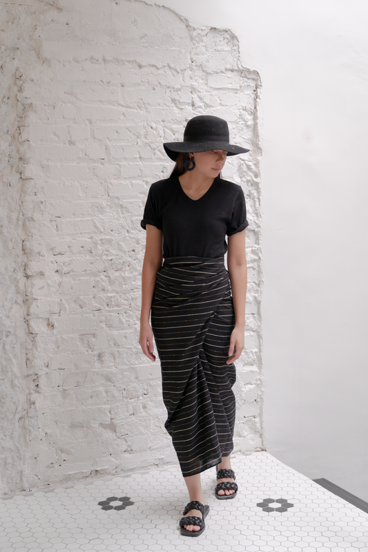 Linen Pareo in Black