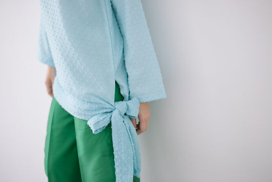 PLEATED RIBBON TOP in Blue