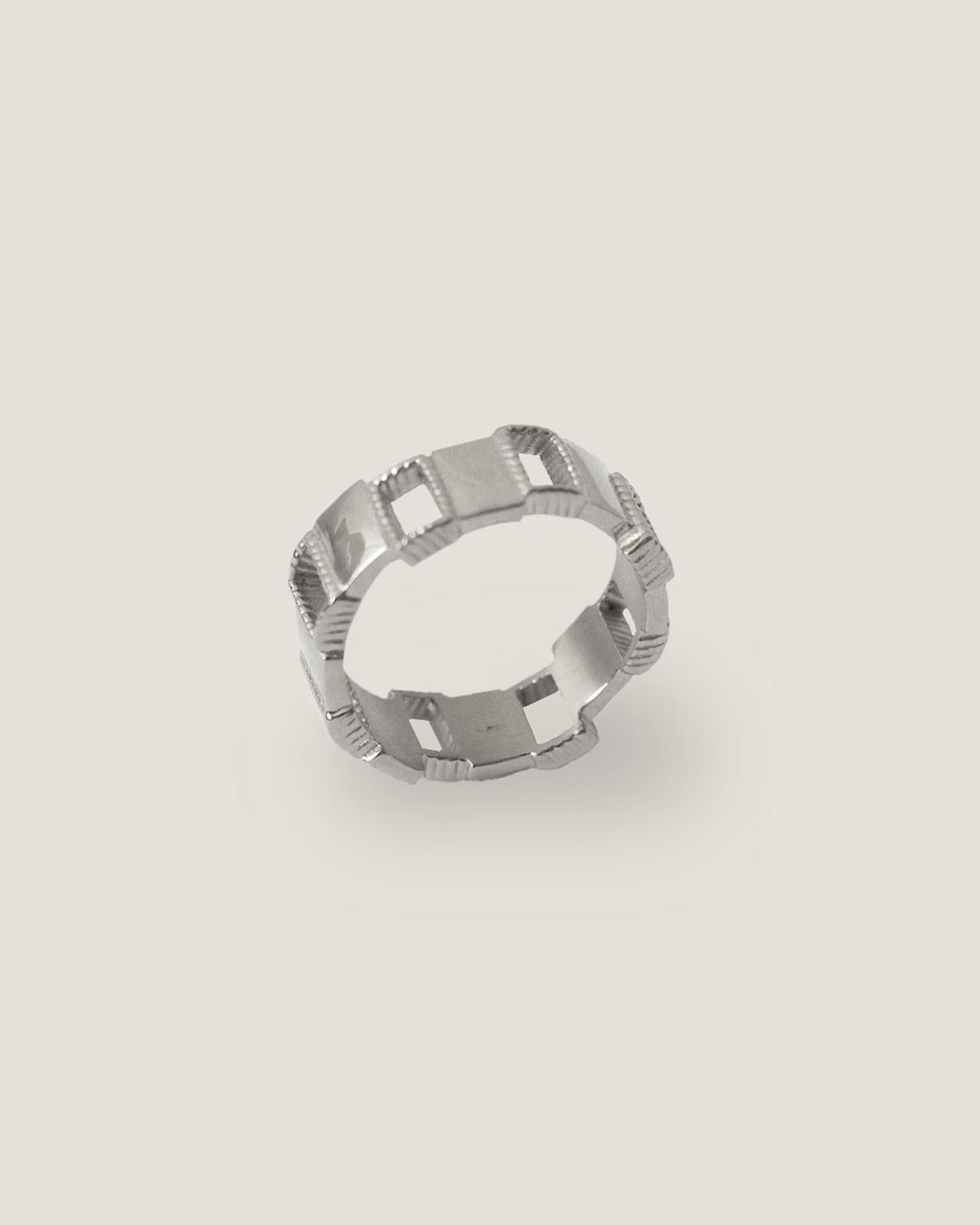 Mira Bold Silver Ring