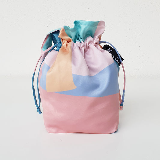 Nuria Pouch Bag in Turquoise